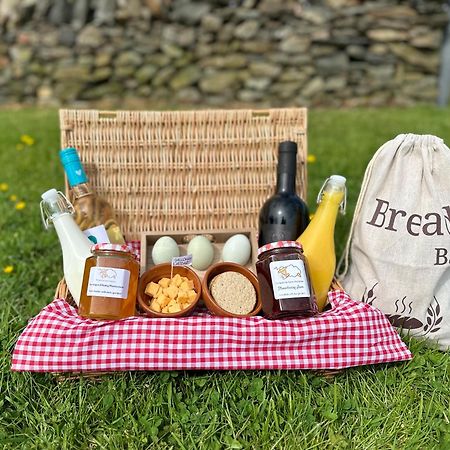 Bunnahabhain 5 - Farm Stay - Stunning Sea And Rural Views Stranraer Exterior foto